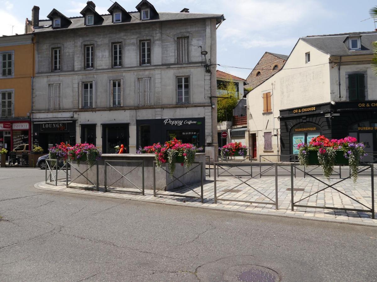 Appartement Le Flatiron - 4 Chambres Tarbes Exterior photo